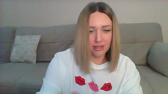 Snapshot of VickyLove047 chatting on 4, 3, 2025 VickyLove047 online show from 4, 3, 2025