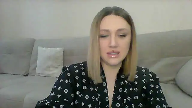 Snapshot of VickyLove047 chatting on 14, 3, 2025 VickyLove047 online show from 14, 3, 2025