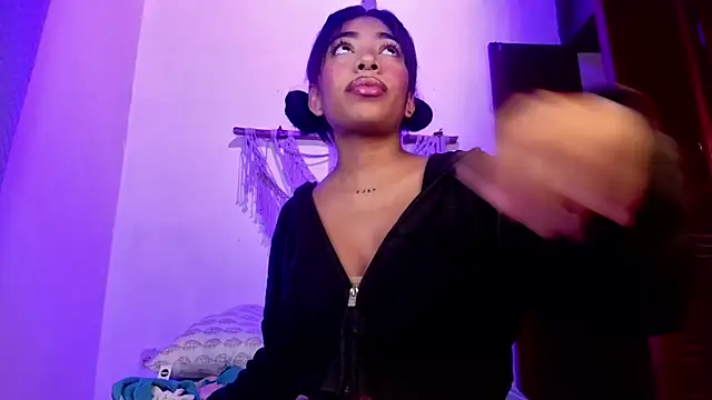 Snapshot of anais_tgn chatting on 10, 10, 2025 anais tgn online show from 10, 10, 2025