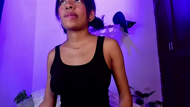 Snapshot of anais_tgn chatting on 18, 10, 2025 anais tgn online show from 18, 10, 2025
