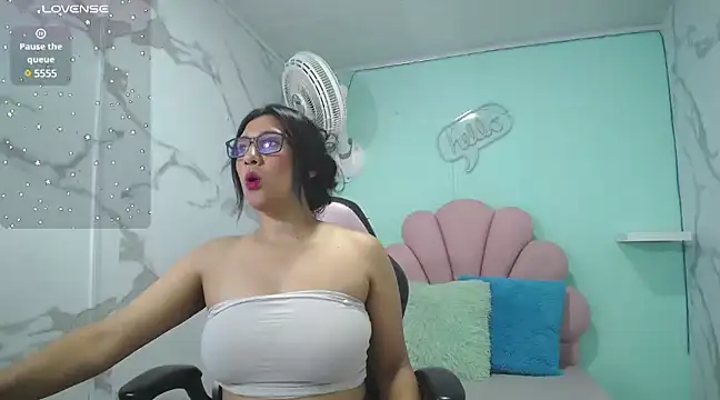 Snapshot of karime_sexygirl chatting on 28, 1, 2025 karime sexygirl online show from 28, 1, 2025