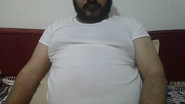 Snapshot of UrfavSlaveBitch chatting on 1, 4, 2026 UrfavSlaveBitch online show from 1, 4, 2026
