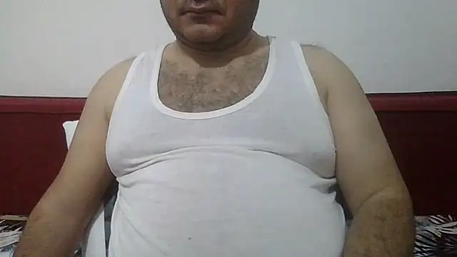 Snapshot of UrfavSlaveBitch chatting on 16, 4, 2026 UrfavSlaveBitch online show from 16, 4, 2026