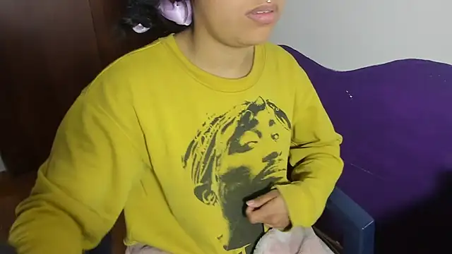 Natymontiell  online show from 21, 12, 2024