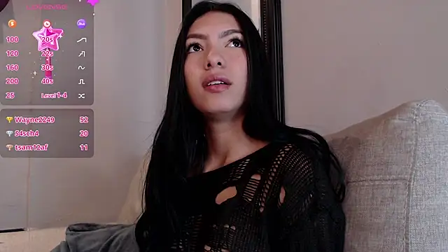 Snapshot of antonellaroux chatting on 7, 3, 2025 antonellaroux online show from 7, 3, 2025