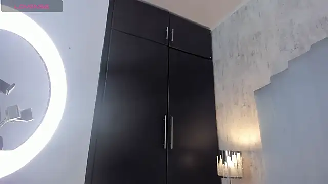 Snapshot of CharlotteDupontt chatting on 19, 3, 2025 CharlotteDupontt online show from 19, 3, 2025