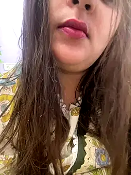 leylafleece online show from 13, 9, 2025