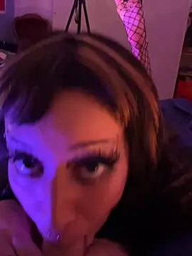 Snapshot of littlewitchxoxo chatting on 22, 2, 2025 littlewitchxoxo online show from 22, 2, 2025