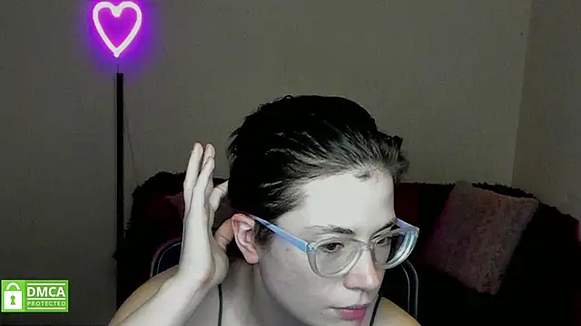 Alicia redfollow online show from 6, 2, 2025