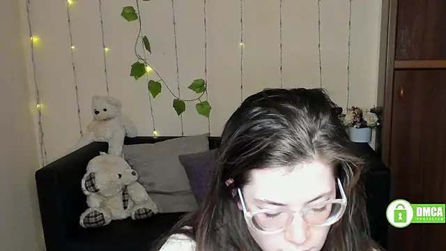 Alicia redfollow online show from 13, 2, 2025