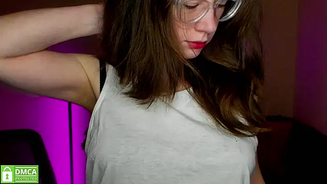 Alicia redfollow online show from 22, 2, 2025