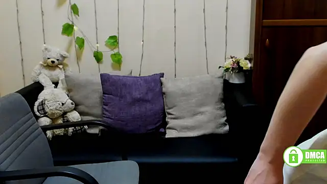 Alicia redfollow online show from 25, 2, 2025