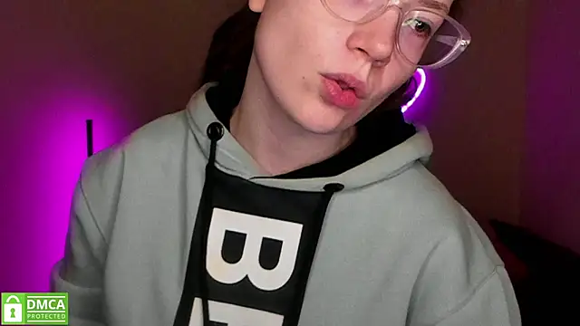 Alicia redfollow online show from 2, 3, 2025