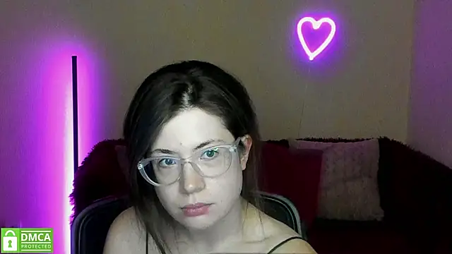 Alicia redfollow online show from 7, 3, 2025