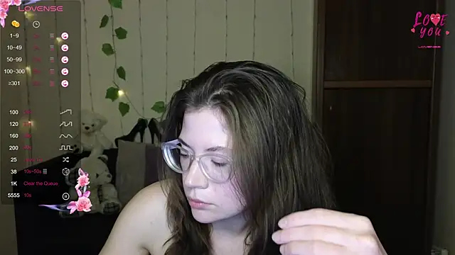 Alicia redfollow online show from 21, 3, 2025