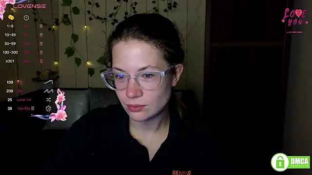 Alicia redfollow online show from 26, 9, 2025