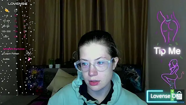 Alicia redfollow online show from 30, 10, 2025