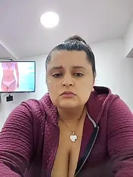 Miss balloonsmila online show from 24, 10, 2025