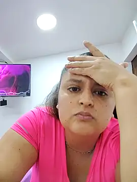 Miss balloonsmila online show from 11, 11, 2025