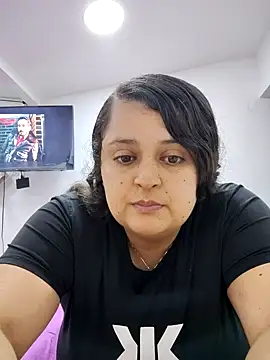 Miss balloonsmila online show from 24, 11, 2025