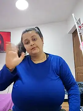 Miss balloonsmila online show from 4, 12, 2025