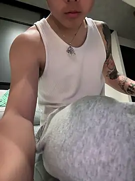 kuma0908 online show from 18, 4, 2026