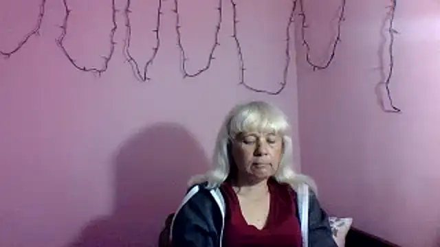 sakura blonde online show from 28, 3, 2026