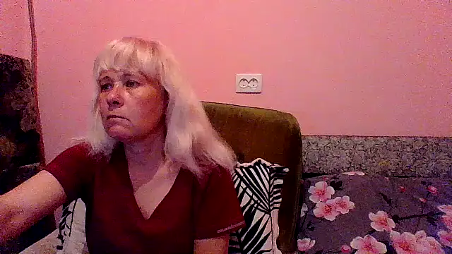 sakura blonde online show from 17, 4, 2026