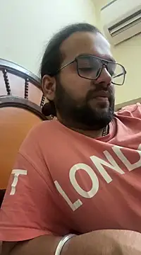 Arsh Loves Luv online show from 28, 12, 2024