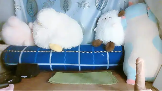 Snapshot of Lucy_limon chatting on 12, 9, 2025 Lucy limon online show from 12, 9, 2025