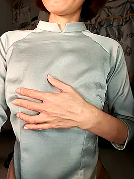 Snapshot of Lucy_limon chatting on 2, 11, 2025 Lucy limon online show from 2, 11, 2025