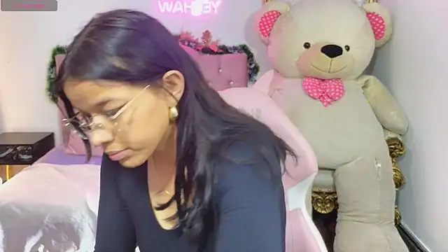 Emilly tay online show from 4, 1, 2025