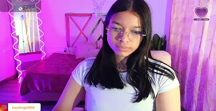 Emilly tay online show from 25, 2, 2025