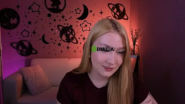 Snapshot of playful_sophie chatting on 28, 4, 2026 playful sophie online show from 28, 4, 2026