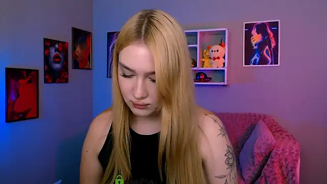 Snapshot of playful_sophie chatting on 16, 5, 2026 playful sophie online show from 16, 5, 2026