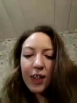 Snapshot of KattyLuuu chatting on 27, 12, 2024 KattyLuuu online show from 27, 12, 2024