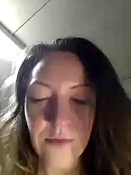 Snapshot of KattyLuuu chatting on 29, 12, 2024 KattyLuuu online show from 29, 12, 2024
