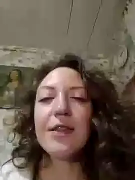 Snapshot of KattyLuuu chatting on 4, 1, 2025 KattyLuuu online show from 4, 1, 2025