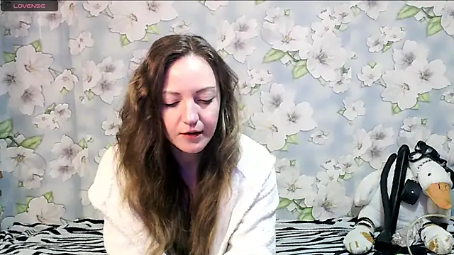 Snapshot of KattyLuuu chatting on 8, 3, 2025 KattyLuuu online show from 8, 3, 2025