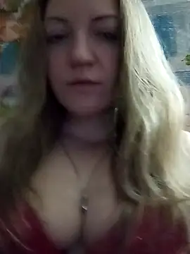 Snapshot of KattyLuuu chatting on 27, 11, 2025 KattyLuuu online show from 27, 11, 2025