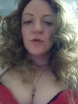 Snapshot of KattyLuuu chatting on 7, 1, 2026 KattyLuuu online show from 7, 1, 2026