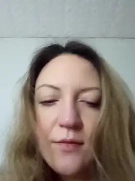 Snapshot of KattyLuuu chatting on 1, 3, 2026 KattyLuuu online show from 1, 3, 2026