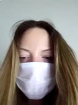 KattyLuuu online show from 11, 4, 2026