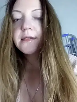 KattyLuuu online show from 12, 4, 2026