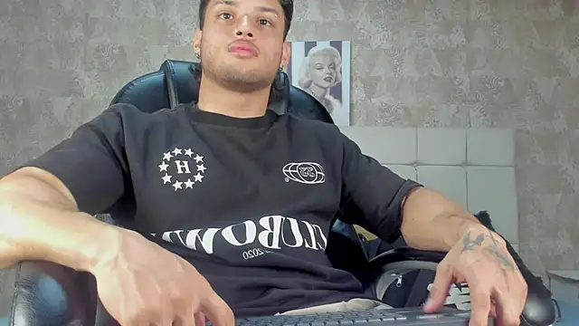 Snapshot of jeicob_gagnon chatting on 10, 9, 2025 jeicob gagnon online show from 10, 9, 2025