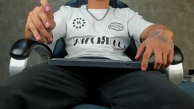 Snapshot of jeicob_gagnon chatting on 14, 9, 2025 jeicob gagnon online show from 14, 9, 2025