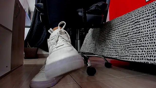 Keiny-Rave online show from 5, 10, 2025