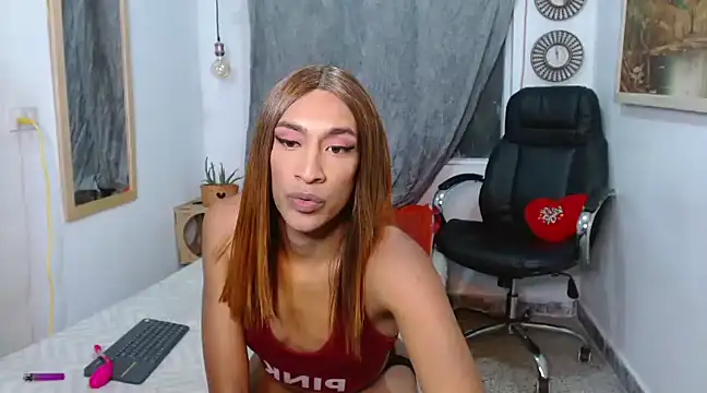 Snapshot of Dannacamilsaenz chatting on 20, 12, 2024 Dannacamilsaenz online show from 20, 12, 2024