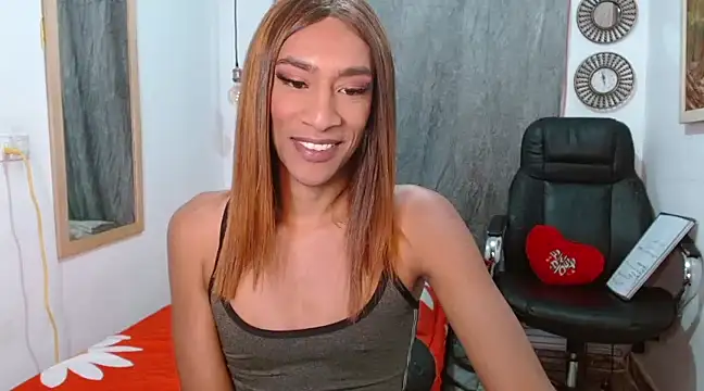 Snapshot of Dannacamilsaenz chatting on 6, 1, 2025 Dannacamilsaenz online show from 6, 1, 2025