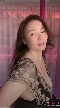 Snapshot of baobaomiqi_linger chatting on 15, 9, 2025 baobaomiqi linger online show from 15, 9, 2025